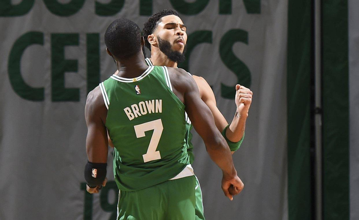 屡次面临危 屡次面临危