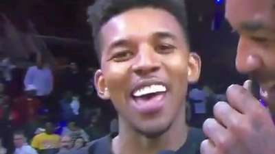 用吸引力喂 用吸引力喂